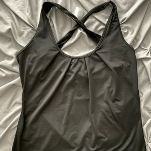 Black workout tank top